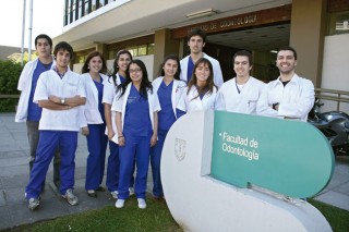 odontologia-udec-AZV7842