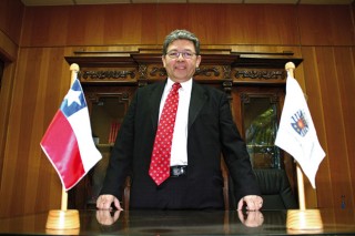 ubb-AZV7934