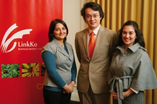 Carolina Paz, Gerente Linkko Chile; Daniel Damke, Gerente Linkko China, y Camila Gutiérrez, Asistente Linkko.