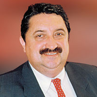 Prof. Dr. Marcelo Contreras Hauser. Master y Dr. en Derecho y Ciencias Políticas y Sociología.