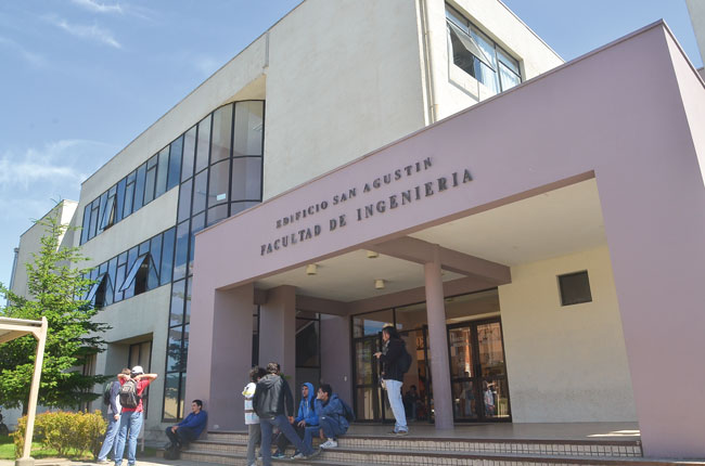 publi-UCSC-facultda_ing_2-(4)