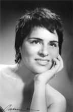 La mezzo/alto Evelyn Ramírez.