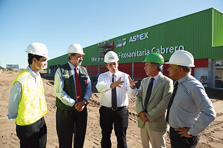 publi-intendencia-Recorrido por obras del Centro de Inspección de Fruta Fresca de Cabrero