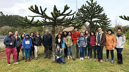 Publi-UDEC-2-Foto visita comunidad Mapuche