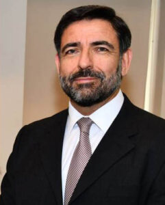 Jorge Ogalde Muñoz, Vicedecano y Director de Postgrado de la Facultad de Derecho de la UDD