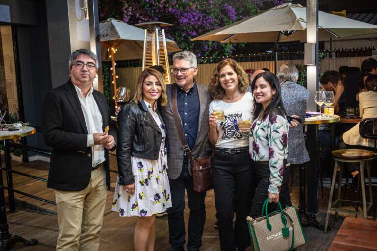 Elizardo Riffo, Guísela Hasbún, Luis Sepúlveda, Claudia Abarca y Roselin Cepeda.