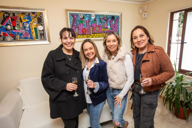 Macarena Castiglione, Daniela Castillo, Tania Aguilera y Fabiola Vallejos